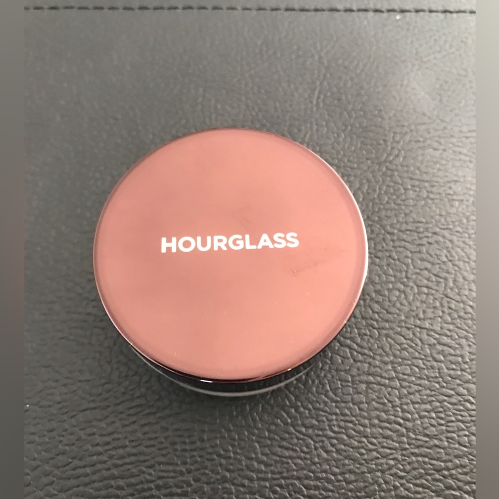 HOURGLASS NEW Veil Translucent Setting Powder